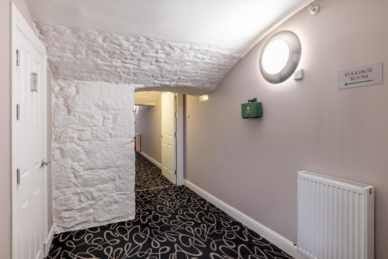 Victoria Court Suites - Aberdeen Bagian luar foto