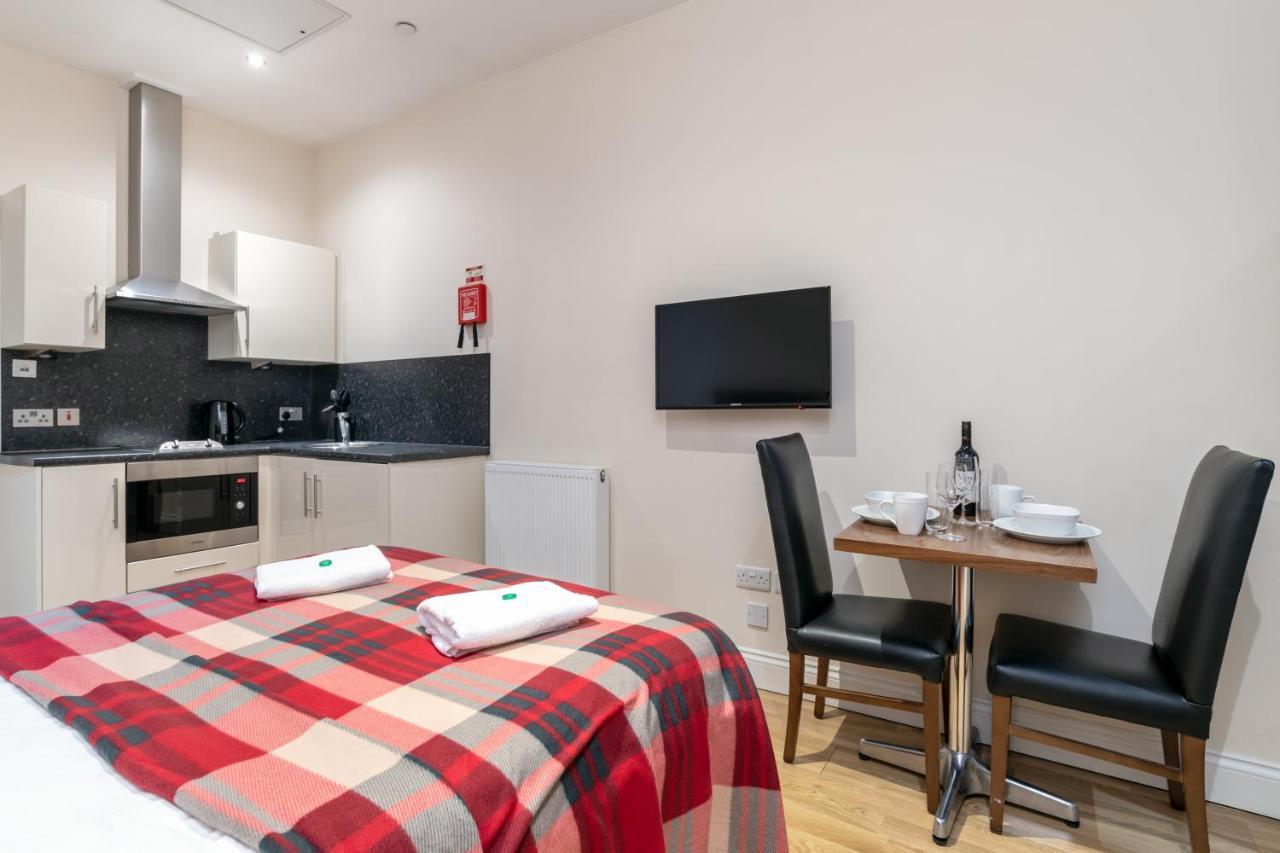 Victoria Court Suites - Aberdeen Bagian luar foto