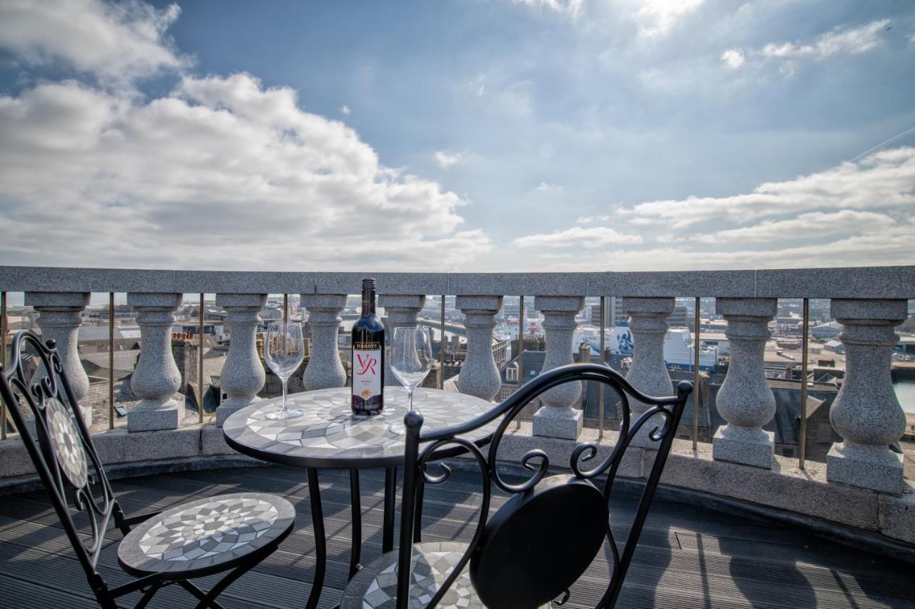 Victoria Court Suites - Aberdeen Bagian luar foto