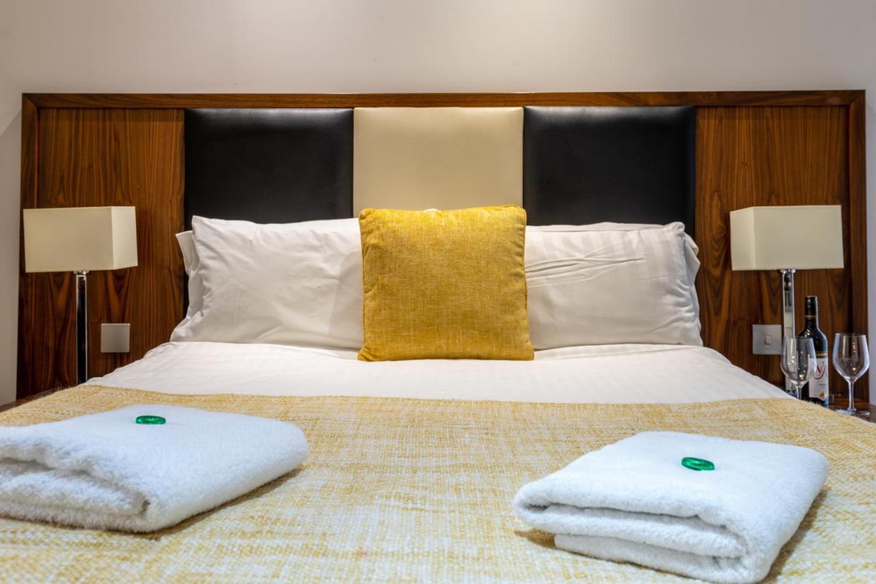 Victoria Court Suites - Aberdeen Bagian luar foto