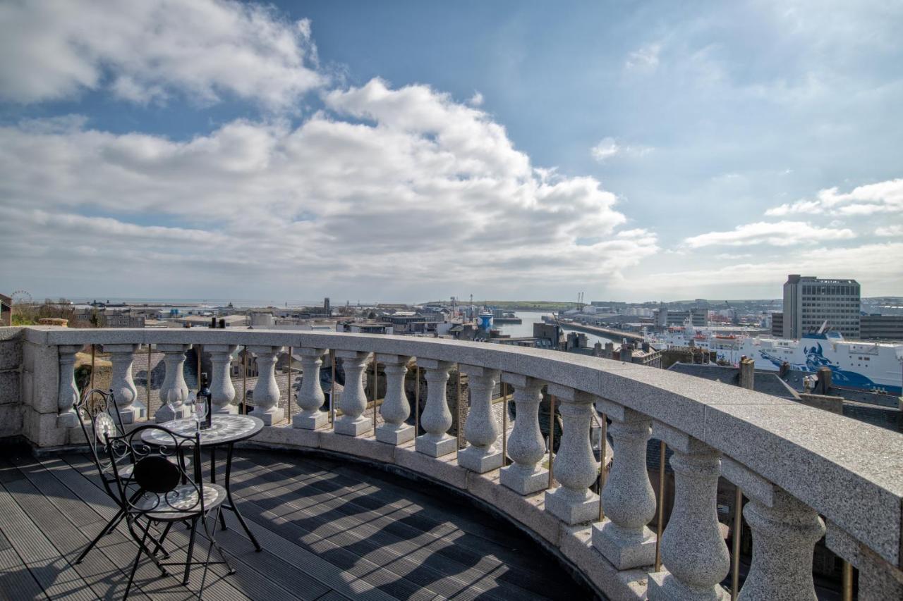 Victoria Court Suites - Aberdeen Bagian luar foto