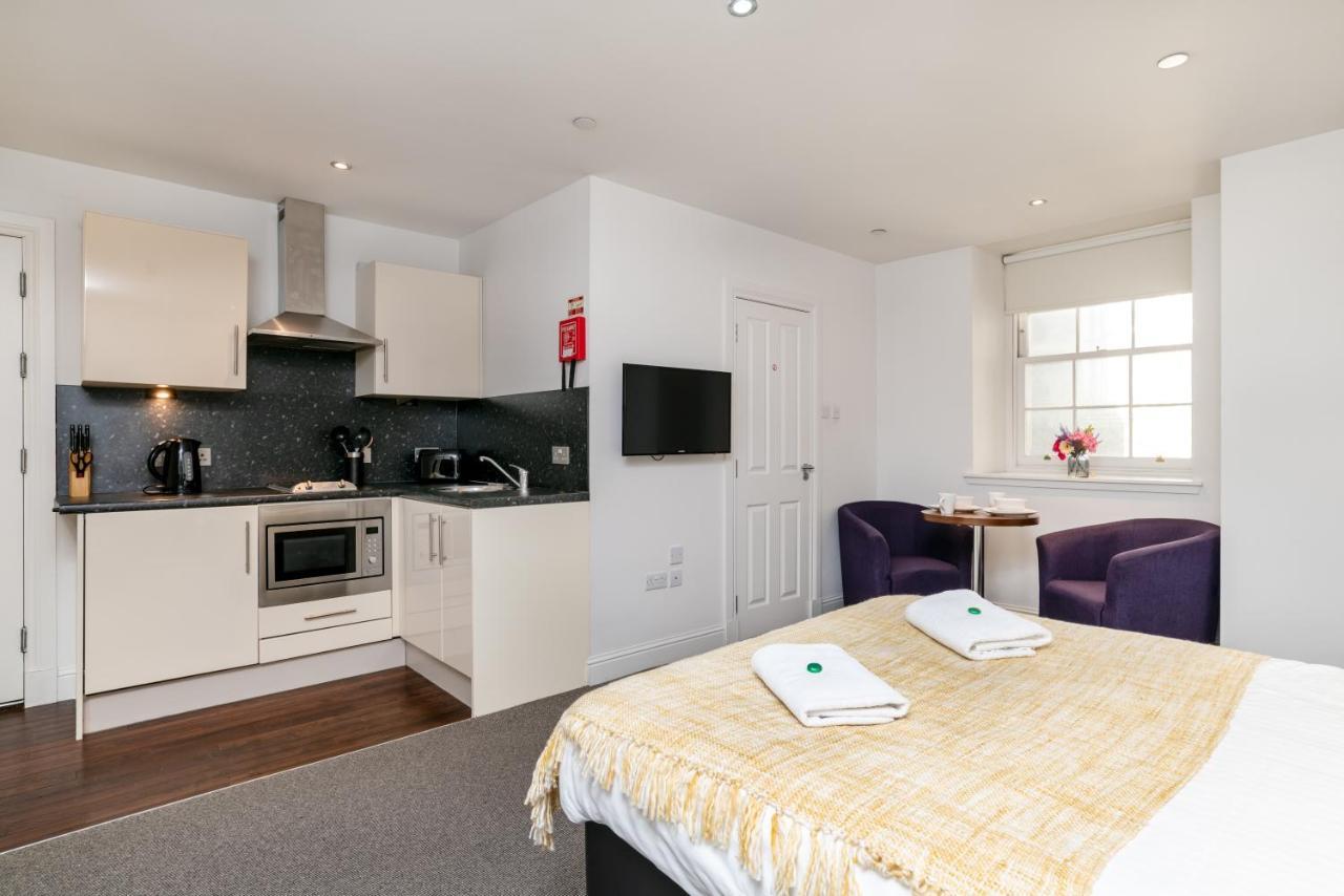 Victoria Court Suites - Aberdeen Bagian luar foto