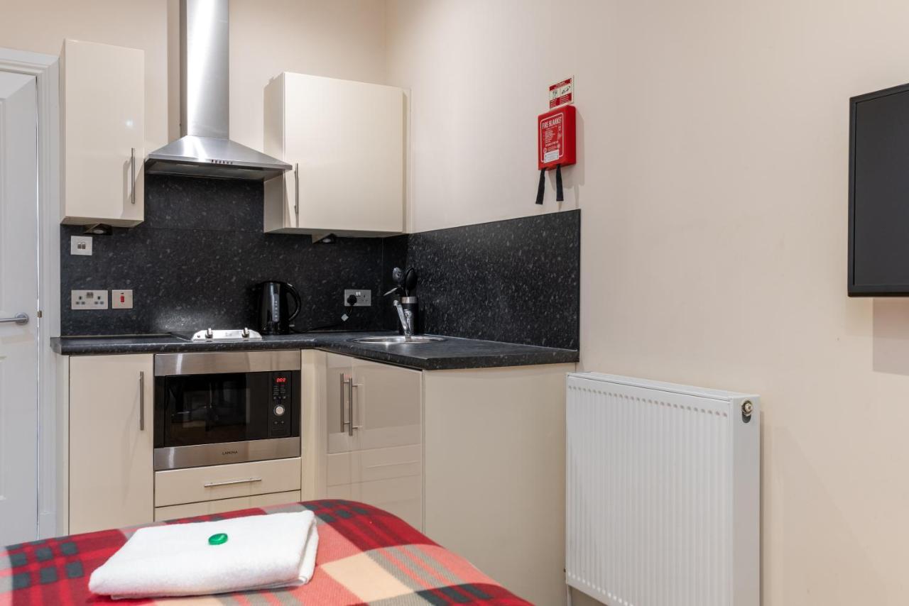 Victoria Court Suites - Aberdeen Bagian luar foto