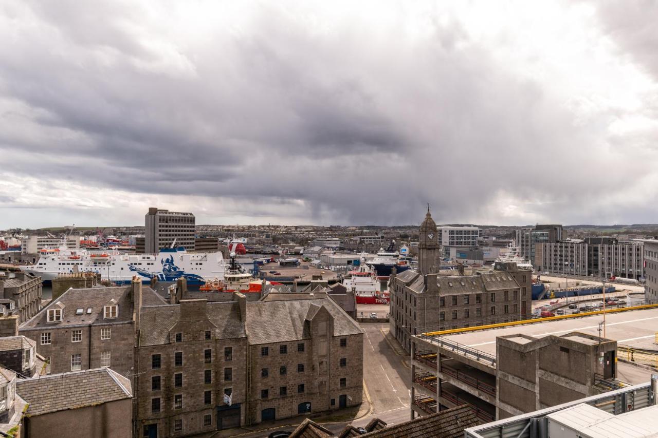 Victoria Court Suites - Aberdeen Bagian luar foto